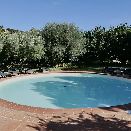 Isa-residence Wityh Swimming-pool Near Porto Cervo And Only 350 Meters From The *