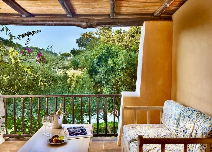 Apartman Isa-residence Wityh Swimming-pool Near Porto Cervo And Only 350 Meters From The Liscia di Vacca