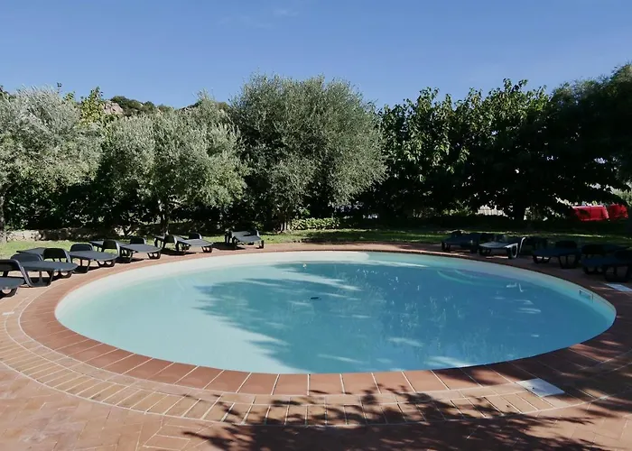 Isa-residence Wityh Swimming-pool Near Porto Cervo And Only 350 Meters From The *